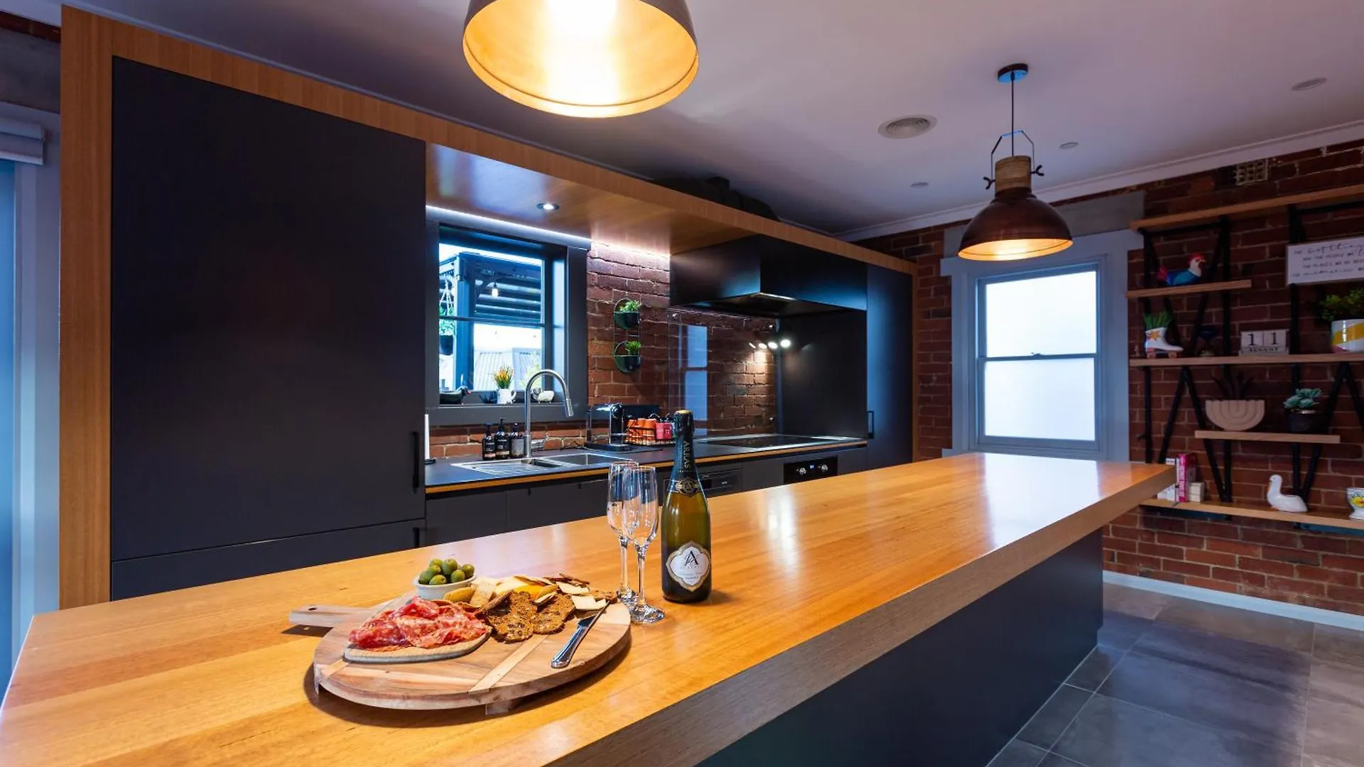 Linear Guest Apartment - Luxury In The City Hobart 0*,  Australia