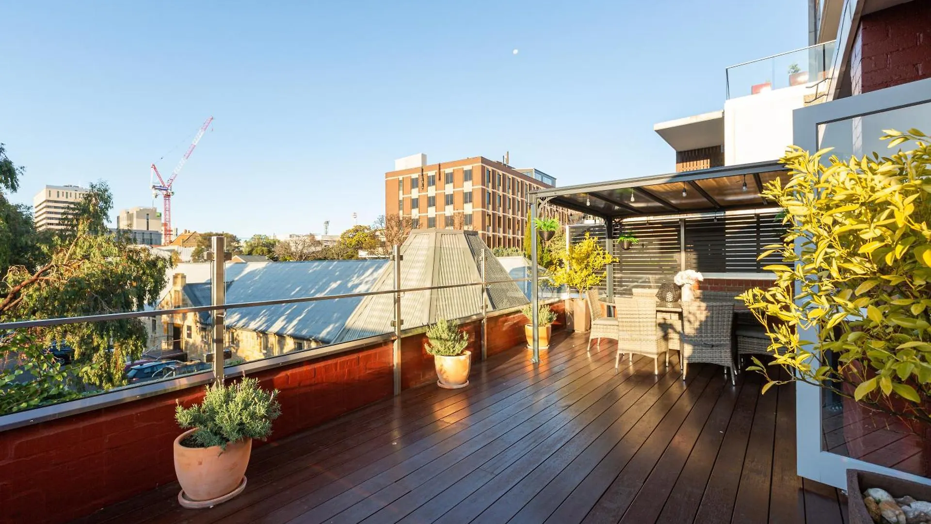 Linear Guest Apartment - Luxury In The City Hobart